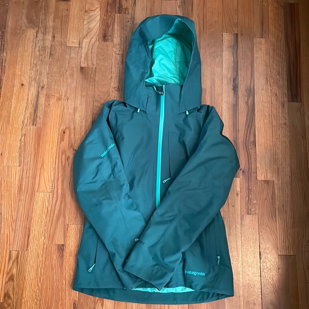 Patagonia Women’s Powder Bowl Jacket